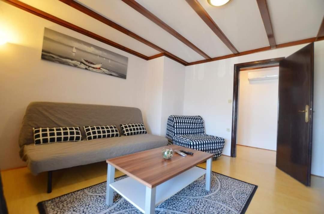 Tony Apartments Rovinj Buitenkant foto
