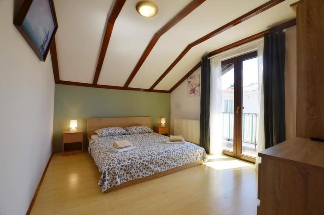 Tony Apartments Rovinj Buitenkant foto