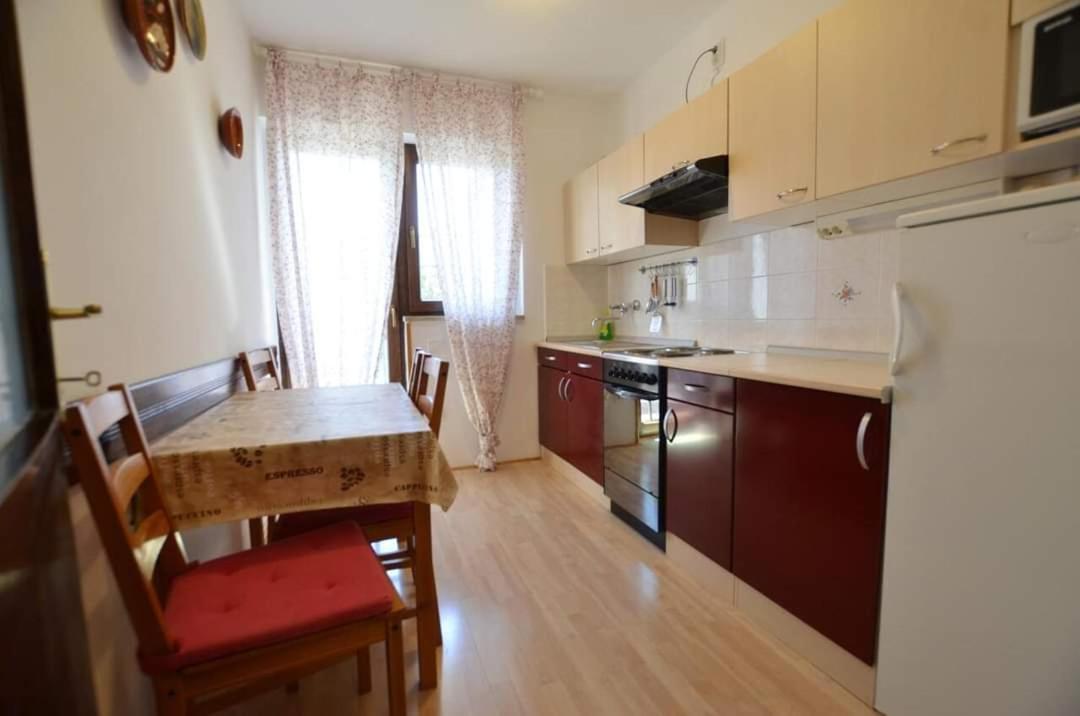 Tony Apartments Rovinj Kamer foto